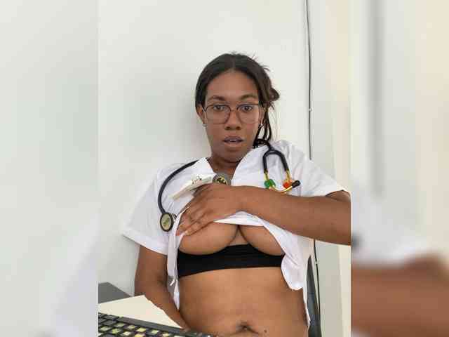 ReginaCorleone webcam