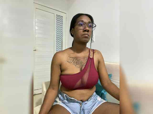 ReginaCorleone webcam