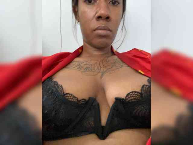 ReginaCorleone webcam
