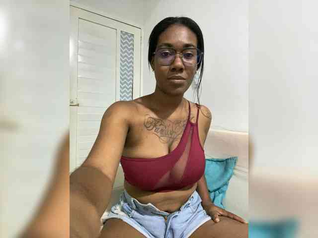 ReginaCorleone webcam