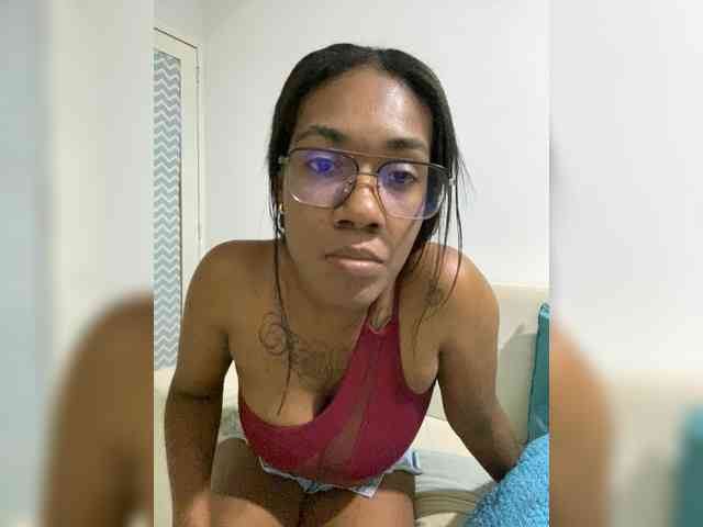 ReginaCorleone webcam