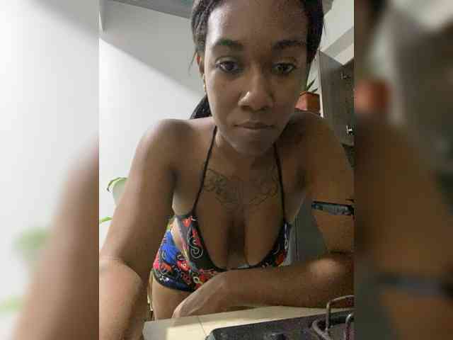 ReginaCorleone webcam