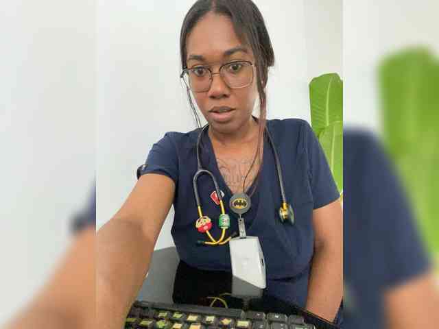 ReginaCorleone webcam