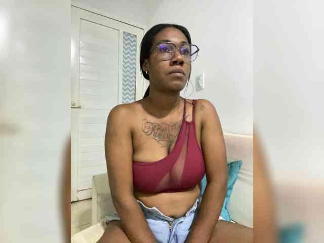 ReginaCorleone webcam