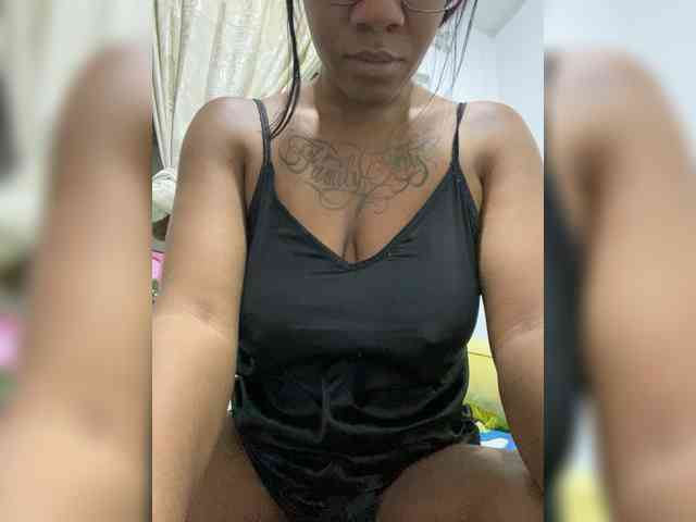 ReginaCorleone webcam