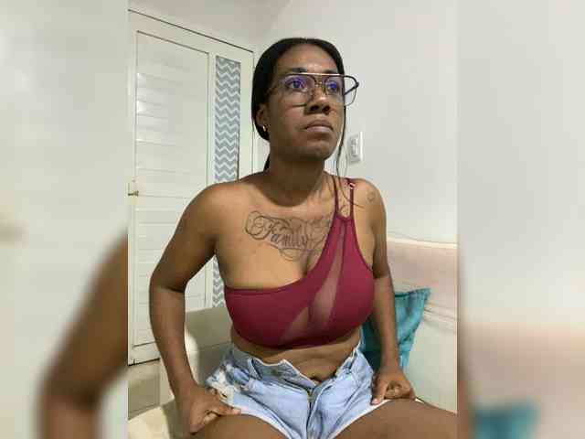 ReginaCorleone webcam