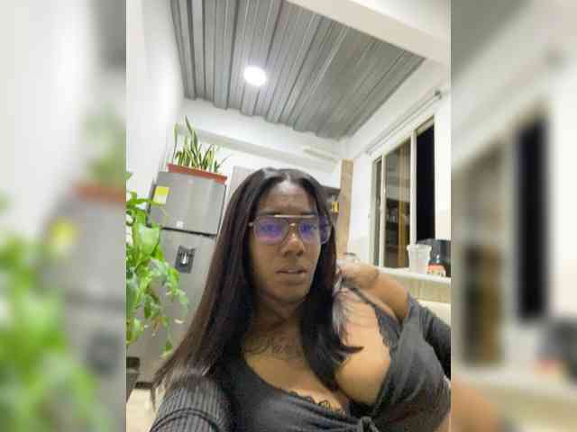 ReginaCorleone webcam
