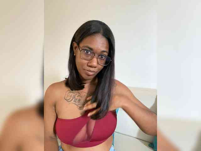 ReginaCorleone webcam