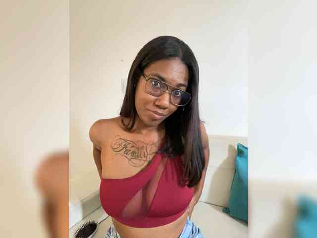 ReginaCorleone webcam