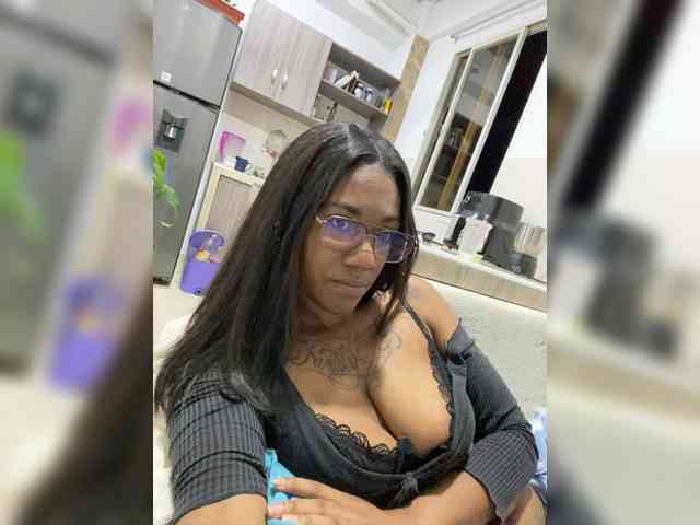 ReginaCorleone webcam