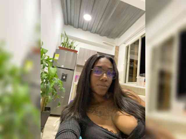 ReginaCorleone webcam