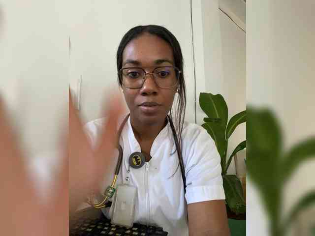 ReginaCorleone webcam