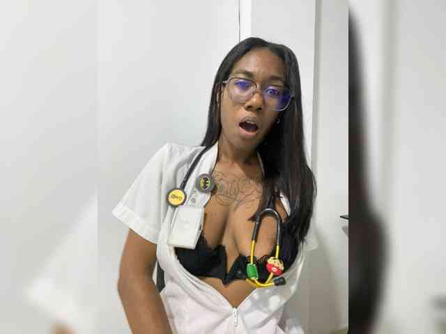 ReginaCorleone webcam
