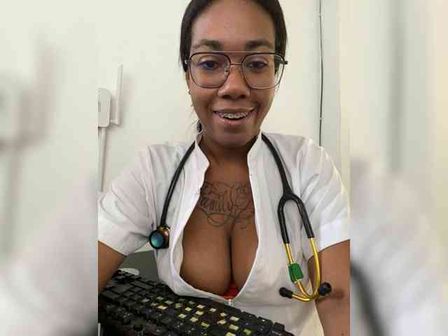 ReginaCorleone webcam