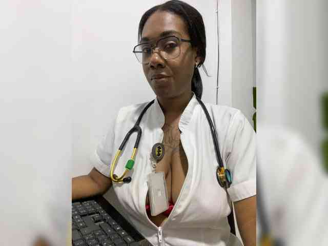 ReginaCorleone webcam