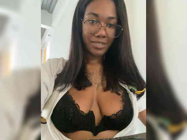 ReginaCorleone webcam