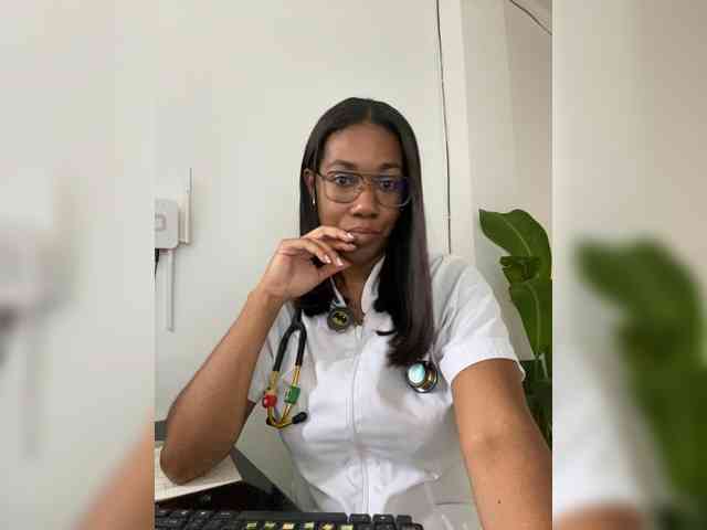 ReginaCorleone webcam