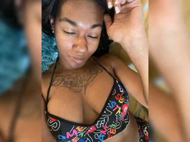 ReginaCorleone webcam