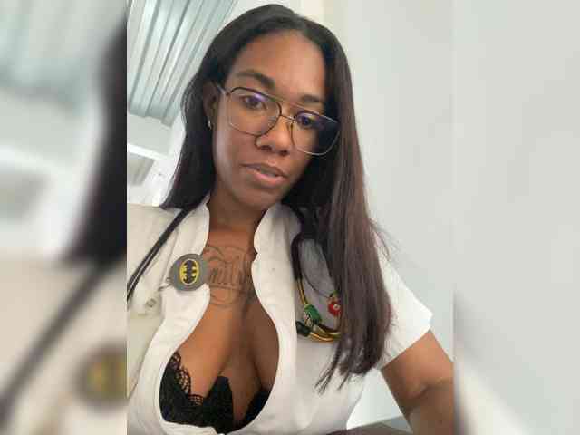 ReginaCorleone webcam