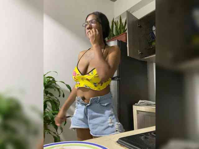 ReginaCorleone webcam