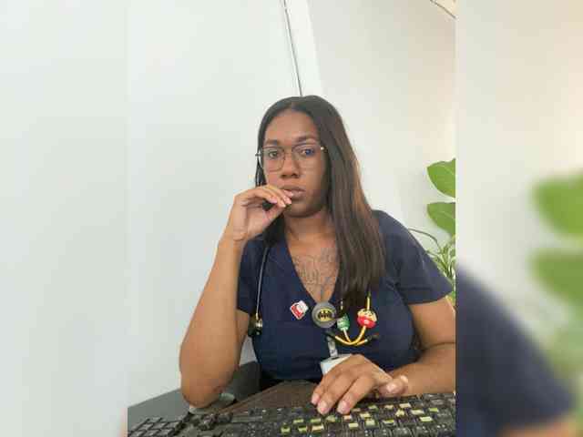 ReginaCorleone webcam