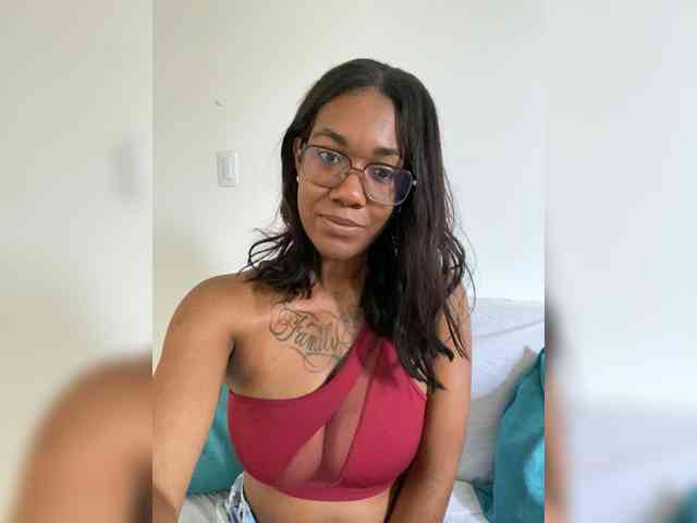ReginaCorleone webcam
