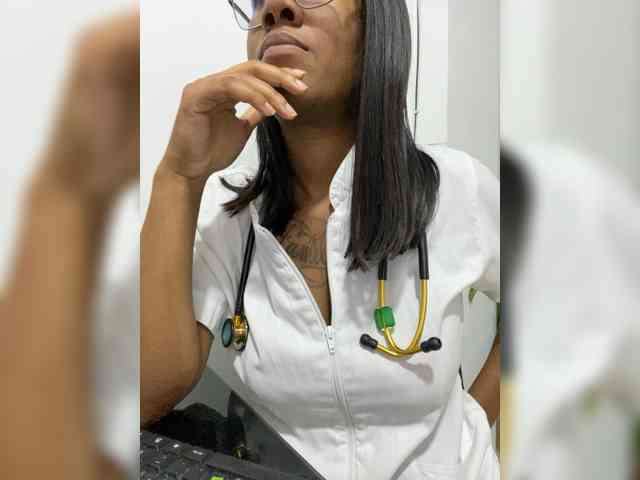ReginaCorleone webcam