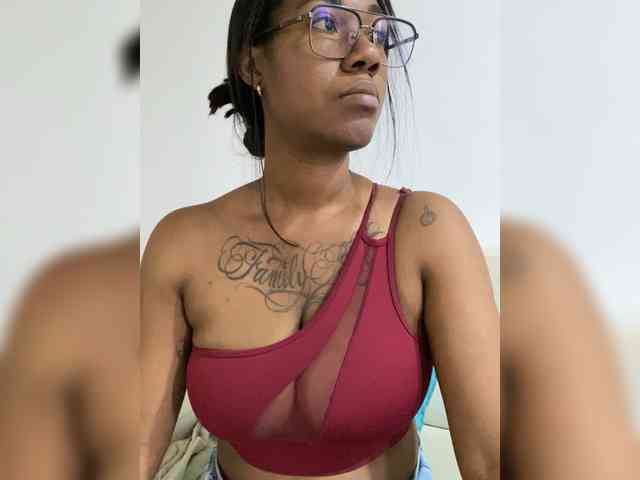 ReginaCorleone webcam
