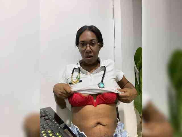 ReginaCorleone webcam
