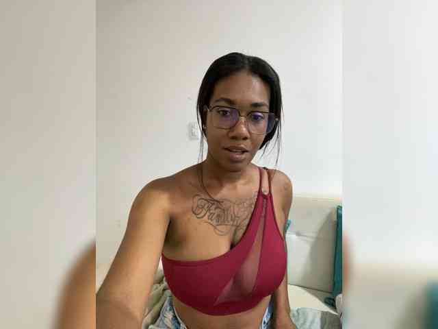 ReginaCorleone webcam