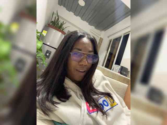 ReginaCorleone webcam