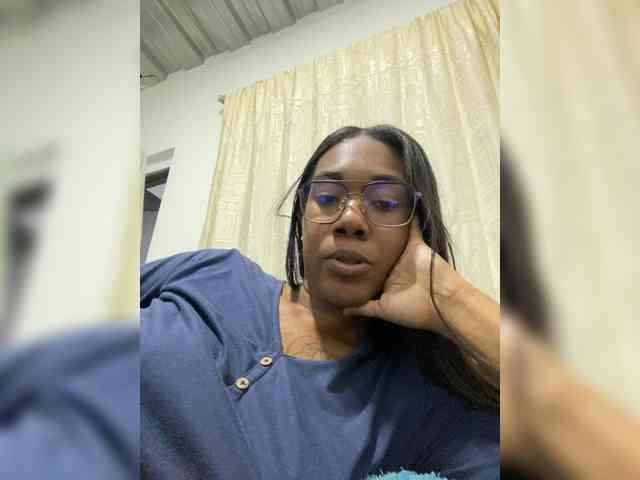 ReginaCorleone webcam