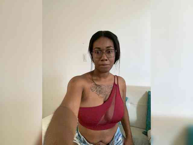 ReginaCorleone webcam