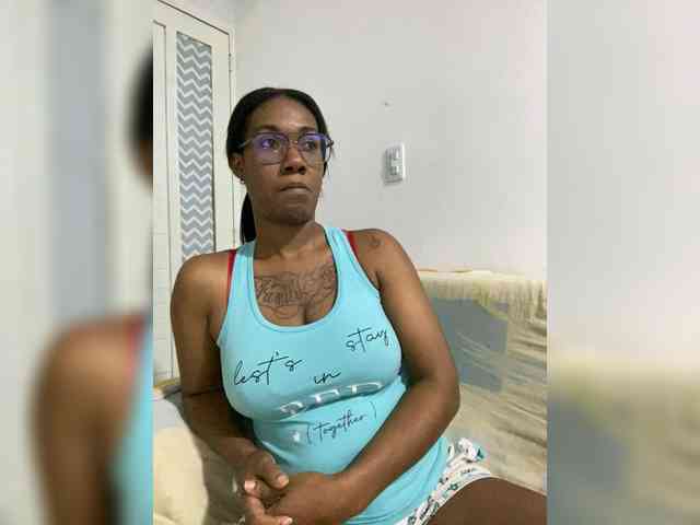 ReginaCorleone webcam