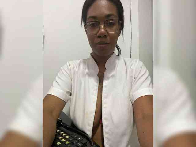 ReginaCorleone webcam