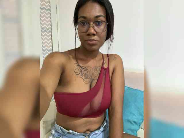 ReginaCorleone webcam