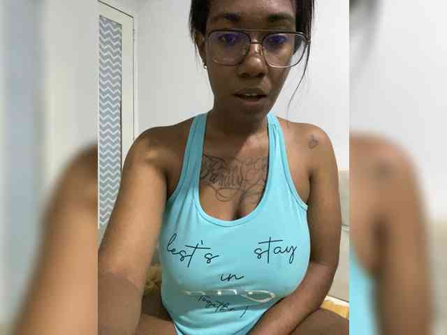 ReginaCorleone webcam