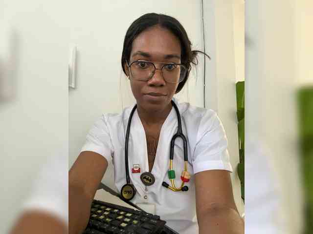 ReginaCorleone webcam