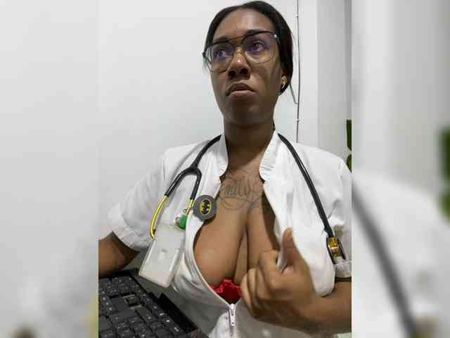 ReginaCorleone webcam