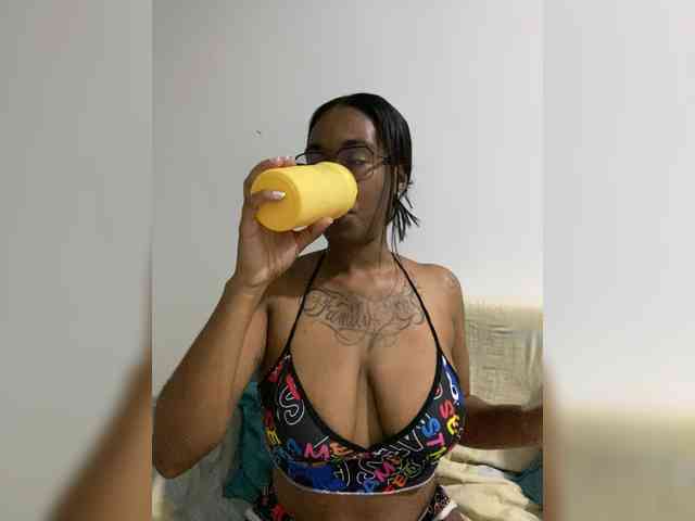 ReginaCorleone webcam