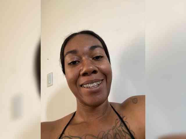 ReginaCorleone webcam