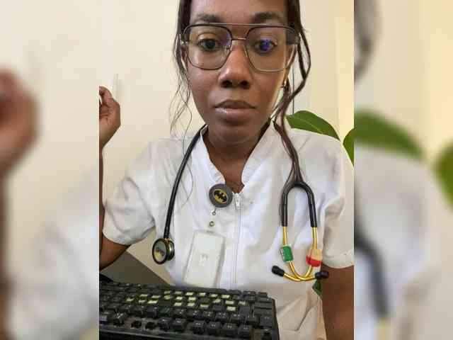 ReginaCorleone webcam