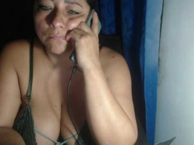 adrianamilf44 live cam on BongaCams