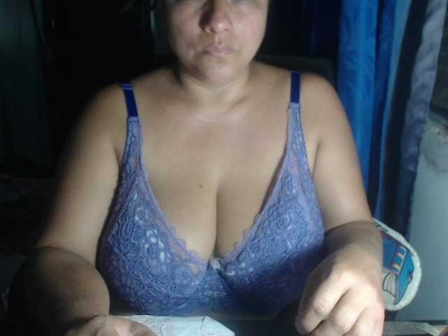 adrianamilf44 live cam on BongaCams