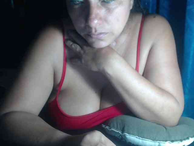 adrianamilf44 webcam