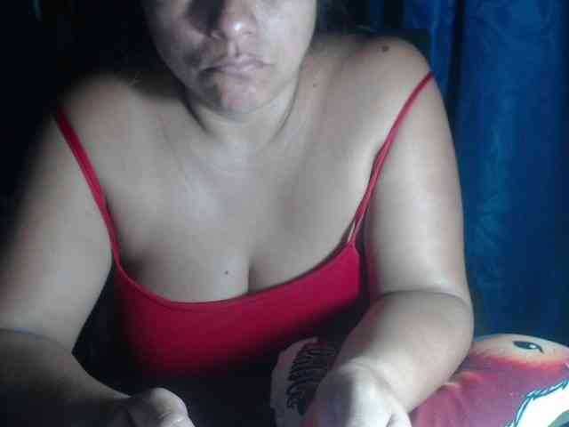 adrianamilf44 webcam