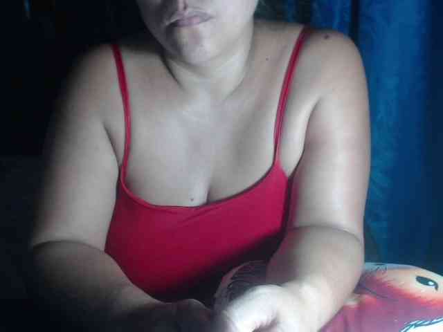 adrianamilf44 webcam