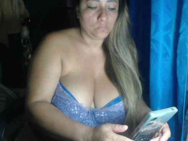adrianamilf44 adrianamilf44