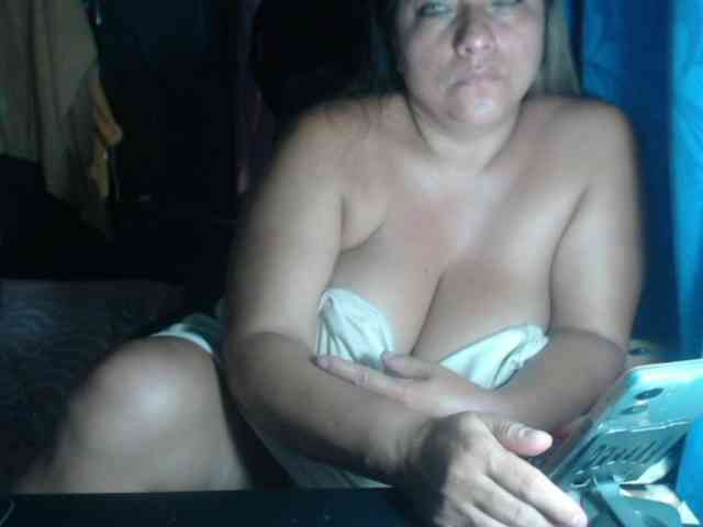adrianamilf44 webcam