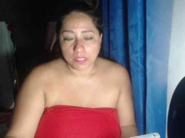 adrianamilf44 webcam